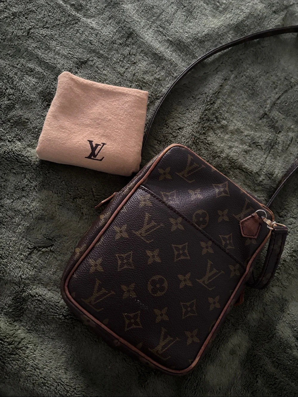 Louis Vuitton Brown Monogram Canvas Messenger Bag with Tan Trim